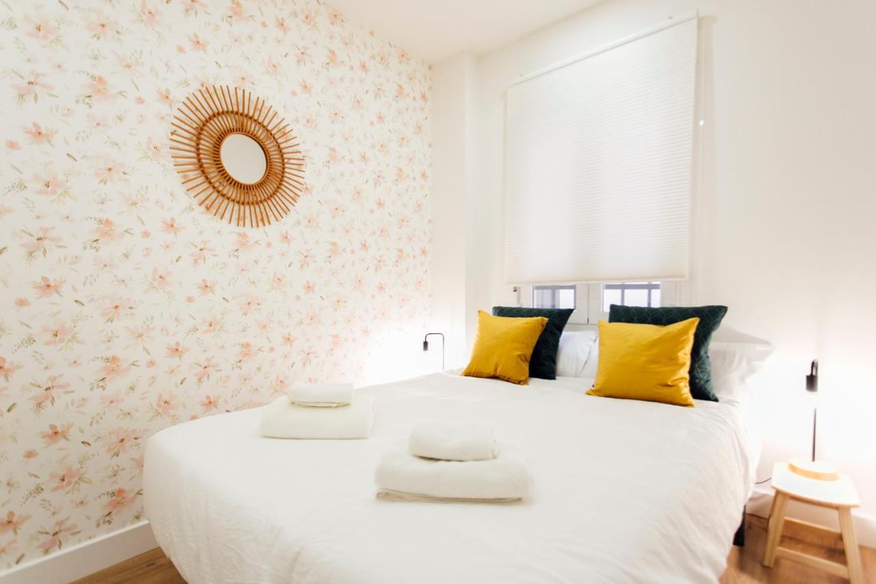 Alohamundi Puerta Osario Apartment เซบีญา ภายนอก รูปภาพ